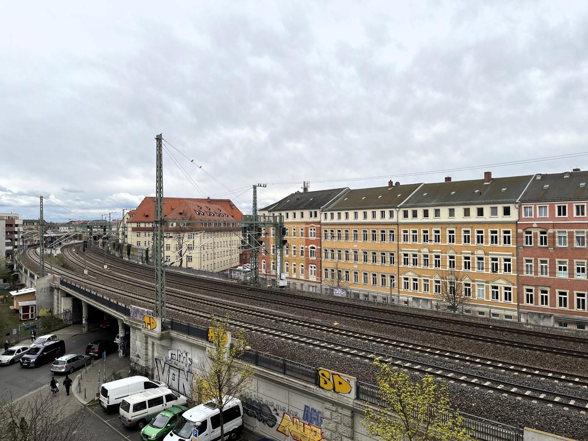 Wohnperle Neustadt - Zentral, Kostenloser Parkplatz, Lift, Klimaanlage Dresda Exterior foto